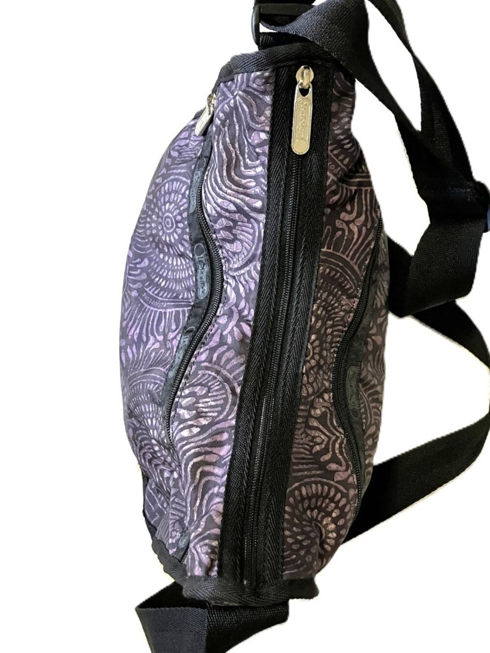 LeSportsac Everyday Crossbody/Shoulder Bag Purple Black Mandala Print - Picture 5 of 9